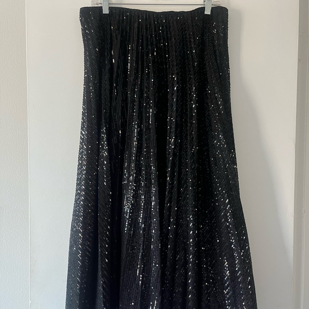 Banana Republic Black Sequin Circle Pleated Skirt